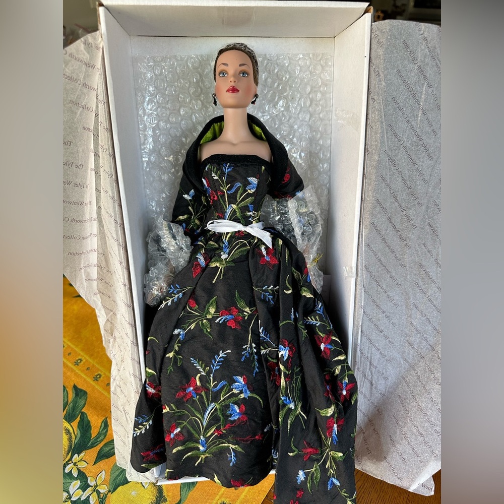 🔥🔥Stunning!!! ROBERT TONNER / TYLER WENTWORTH MIDNIGHT GARDEN DOLL 🔥🔥NIB